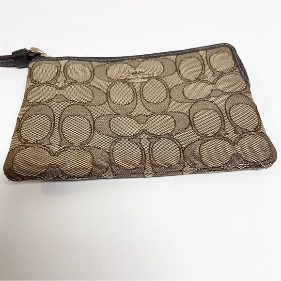 Coach Signature Wristlet Wallet Zip Pouch - Picture 2 of 7